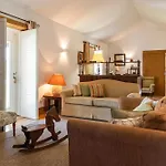 Casa Jardas *