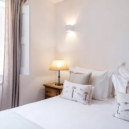 Casa Jardas * イダーニャ・ア・ノーヴァ